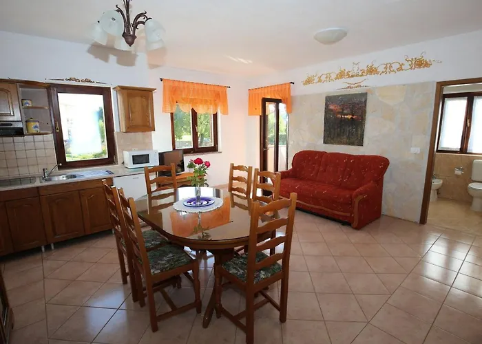 Linet 3 By Interhome Apartman