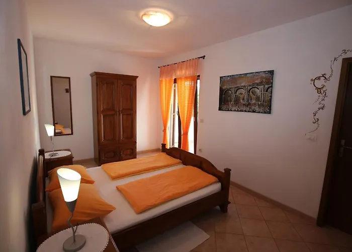 Linet 3 By Interhome Funtana