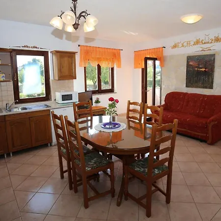 Linet 3 By Interhome Funtana