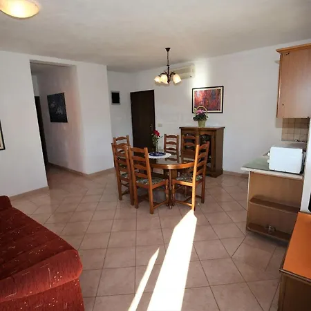 Linet 3 By Interhome Funtana